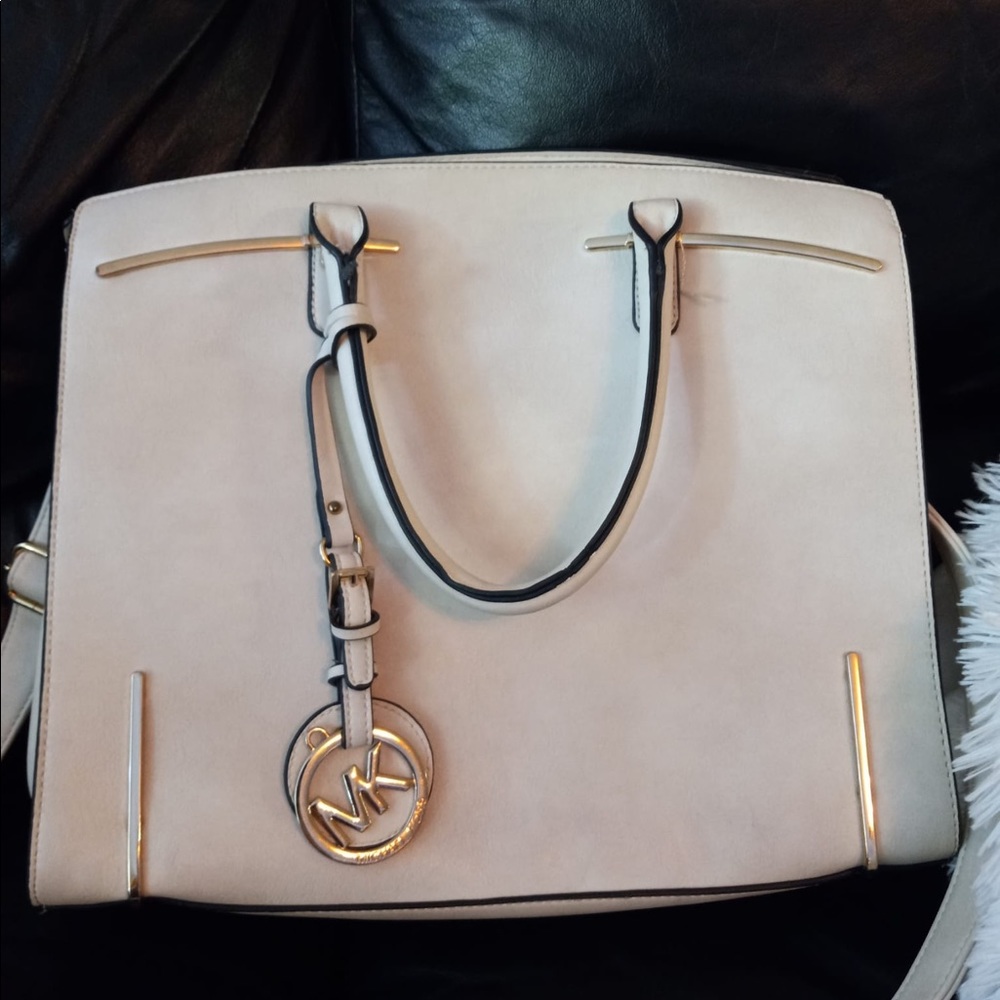 Michael Kors - excellent condition- (never used) color: nude
